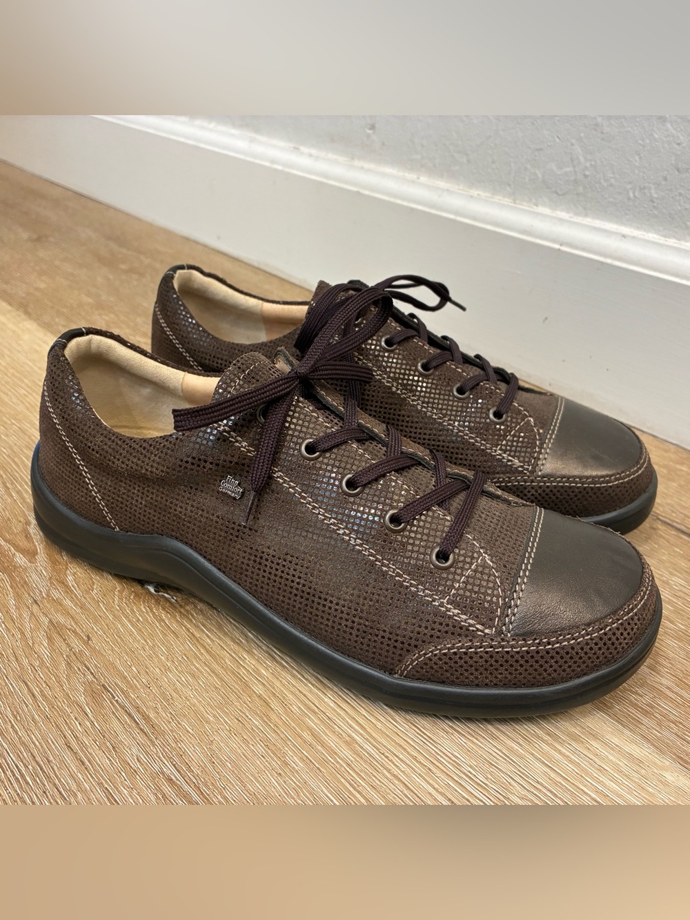 Finn Comfort Soho Sneakers Brown Featuring Textured Leather Women’s Shoes EU 41